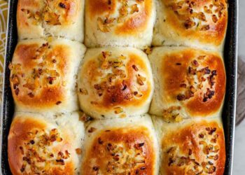 Homemade Onion Buns Recipe