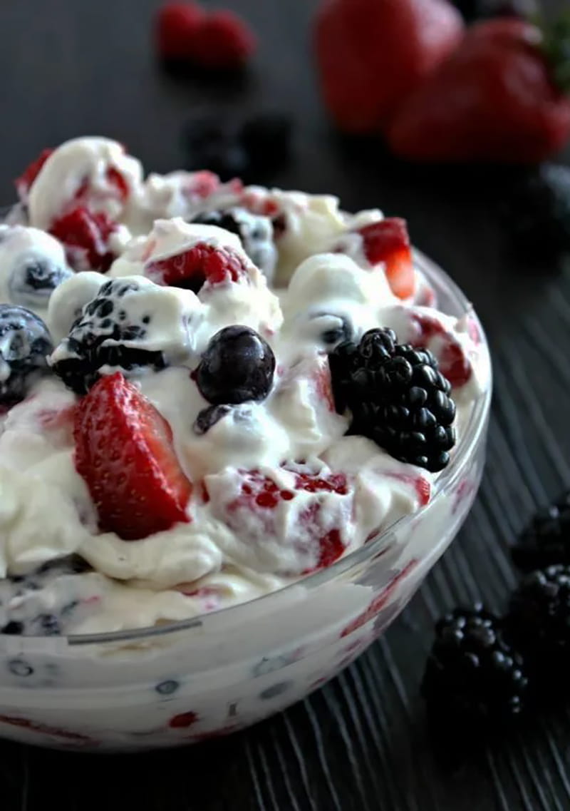 Health Benefits of Mascarpone Fruit Berry Salad